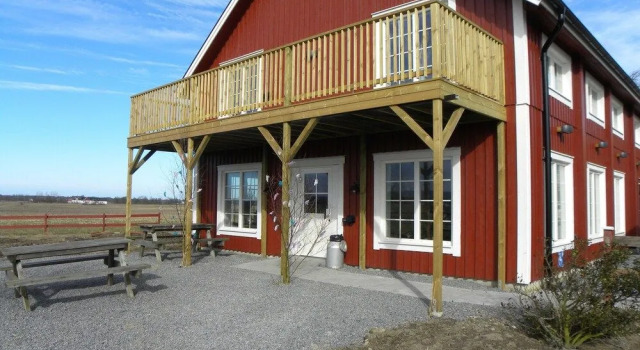 Lanthotell Lögnäs gård, Book Hotel Skottorp 