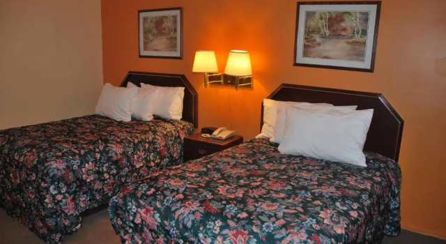 Четырёхместный номер Standard Imperial Motel