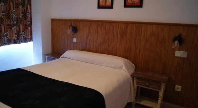 Hostal Doña Isabel, Забронировать Отель Махадаонда Провинция Мадрид