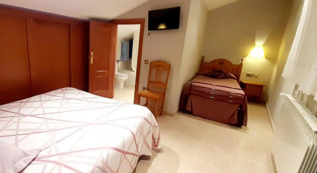 Трёхместный номер Standard Hostal Casa Castro