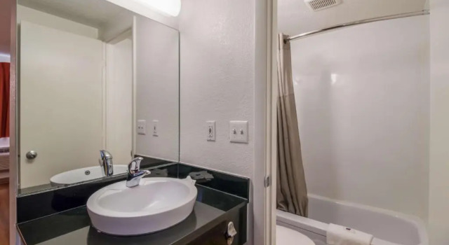 Четырёхместный номер Standard Motel 6-Fargo, ND - West Acres - North Fargo