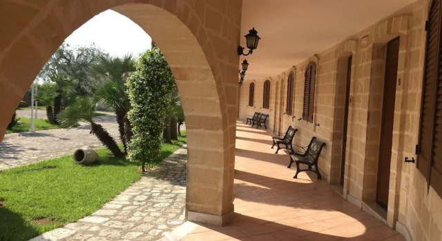 Agriturismo Le Torri, Rezervați Hotel Torre Santa Susanna Salento