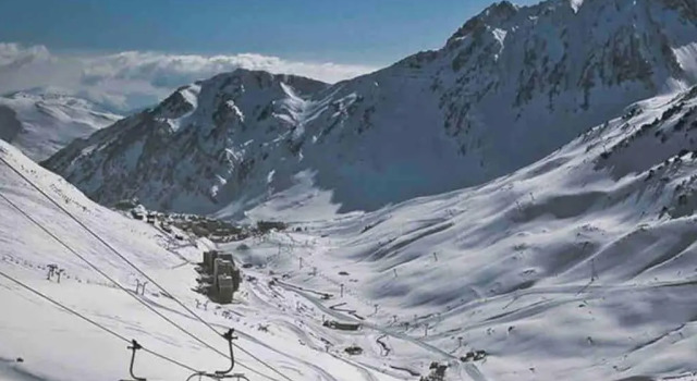 Appt chaleureux 2 - 4 personnes au pied des pistes - draps et linges de toilette non fournis, Rezervasyon Daire Pyrenees National Park otoparklı oteller, Otopark