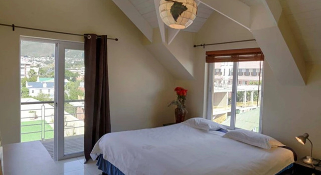 4 Bedroom Apartment With Views in Cape Town