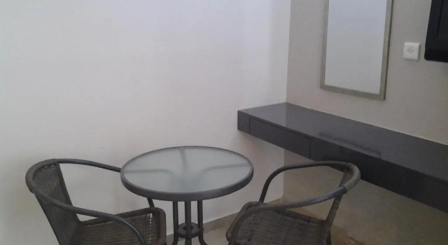 Апартаменты Motel Classic Inn באווירה רגועה