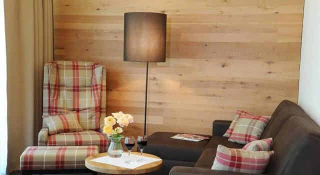Landgasthof Karolinenhöhe, Buchen Sie Hotel Michelau in Oberfranken Oberfranken
