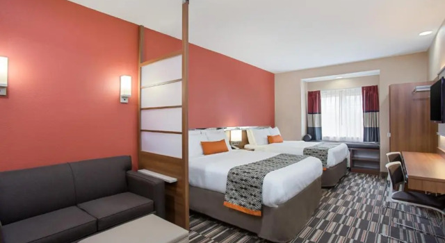 Люкс Deluxe Microtel Inn & Suites by Wyndham Walterboro