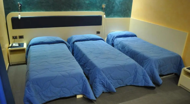 Трёхместный номер Standard Aerhotel Phelipe