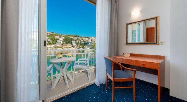 Двухместный номер Standard с балконом и с видом на море Hotel Vis