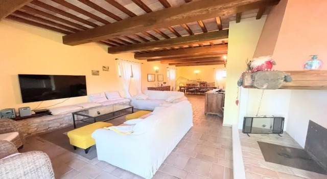 "slps 10 in 5 Bedrms + 5 Bathrms. Detached Villa With Play Area. Walk to Todi", Book Villa Villaer i Todi, Villa