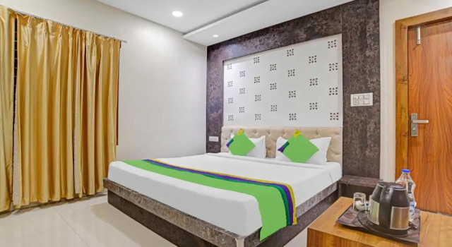 OYO 78916 Flagship Hotel Swastika Inn