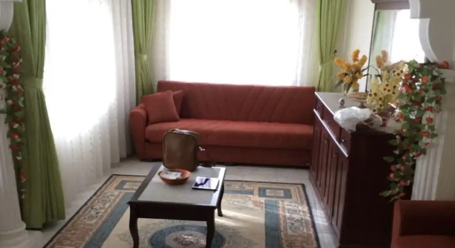 Delightful Apartment Sleeps 8 Great Location