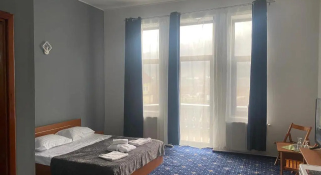 Vila Themis, Rezerwuj Hotel Hotele w Carpathians - Romania z parkingiem, Parking