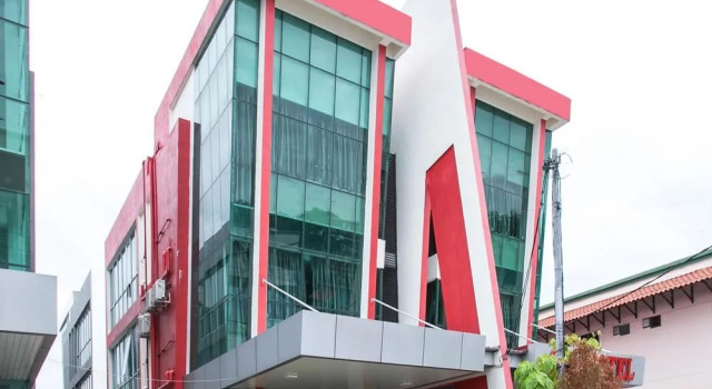 OYO 281 OM Hotel, Reserva ahora Hotel Simpang Ampat Penang