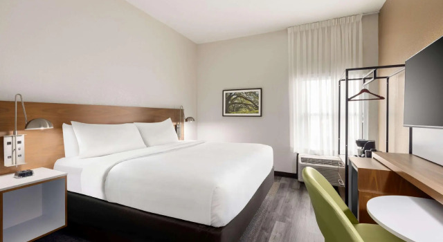 Двухместный номер Standard Four Points by Sheraton Alexandria