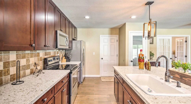 Коттедж Lake Havasu Home w/ Pool, Near London Bridge!