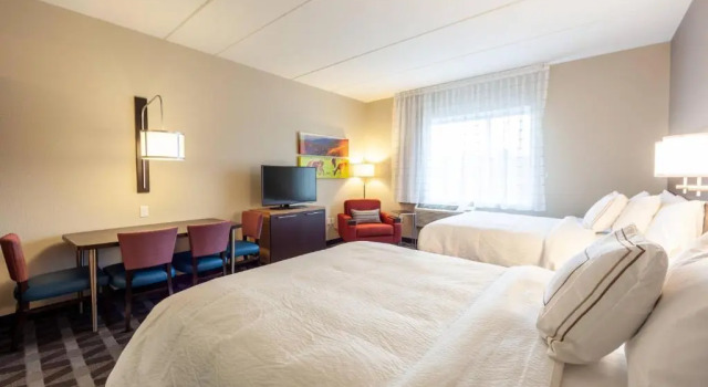 Четырёхместная студия TownePlace Suites by Marriott Front Royal
