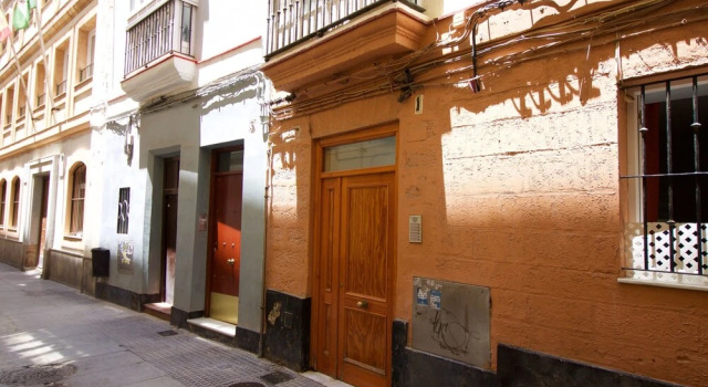 Cadiz centro histórico 8P wifi by Lightbooking