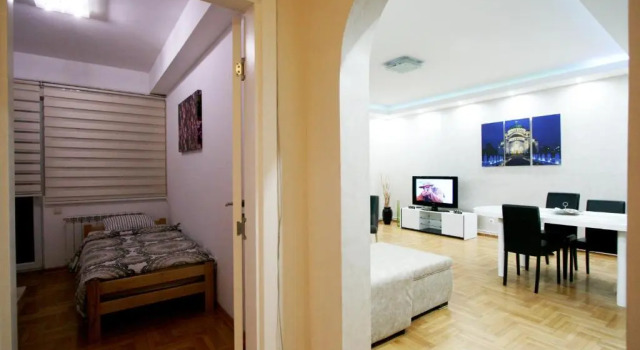 Apartment Colossus, Забронировать Апартаменты/квартира Отели в центре Белграда, в центре
