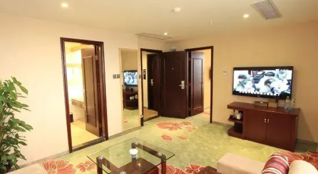 Люкс Business Gui Feng Hotel
