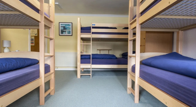 Кровать в общем номере (женский номер) Ullapool Youth Hostel
