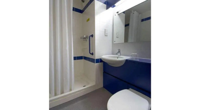 Travelodge Dartford, Забронировать Отель Отели Англии с завтраком, Завтраки