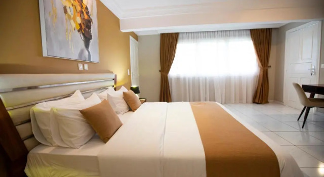 La Baie Des Orchidées, Boek Hotel Hotels in Abidjan met parkeren, Parkeren