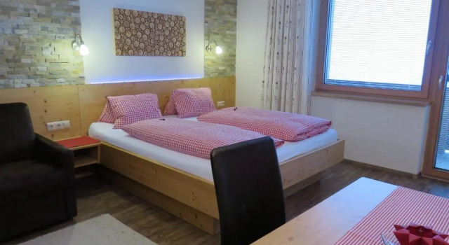 Студия с балконом Gästehaus Zedlacherhof