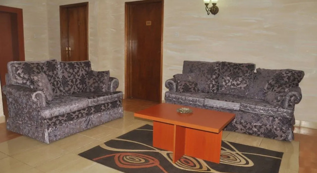 Top Rank Hotel, Prenota Hotel Hotel a Bwari con parcheggio, Parcheggio