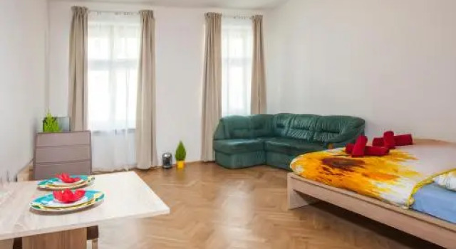 Beautiful Central Apartment Thámova