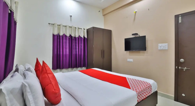 OYO 38589 Rajguru Guest House, Rezerwuj Pensjonat Hotele w Gujarat ze śniadaniem, Śniadanie