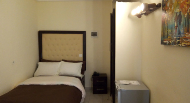 Hotel Saphir, Boek Hotel Cocody 