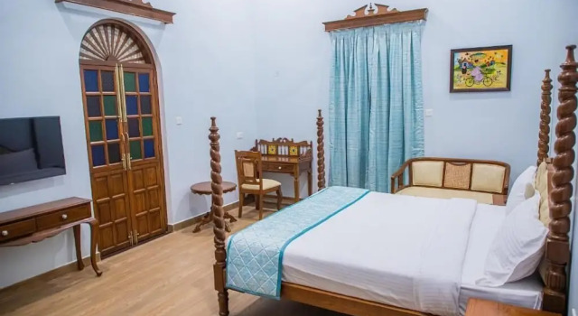 Casa Albuquerque, Rezerwuj Hotel Hotele w North Goa z parkingiem, Parking