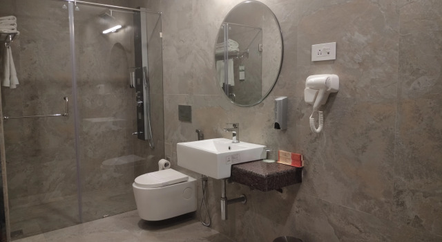 Люкс Hotel Asansol International