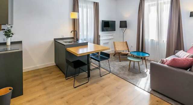 Номер Luxury Aquitania Home Suites