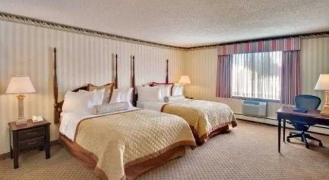 Wyndham Milwaukee Airport Hotel & Convention Center