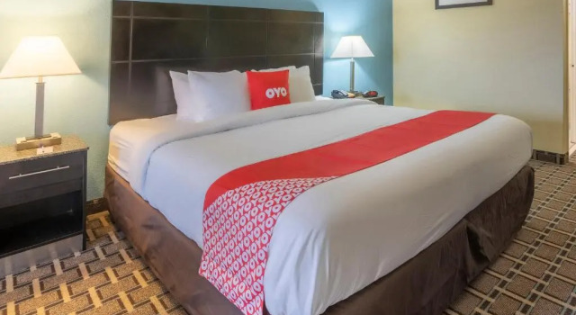 Номер Standard OYO Hotel Knoxville TN Cedar Bluff I-40