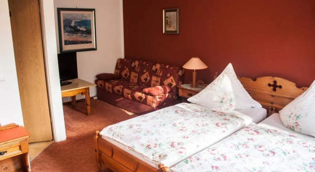 Landgasthof zur Quelle, Reservar Hotel Seeshaupt Lake Starnberger