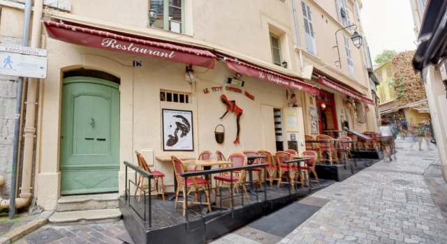 Studio Supérieur Saint Antoine, Забронировать Отель Бизнес-отели Канн, рядом с Eglise Reformee de France, 4* 5*