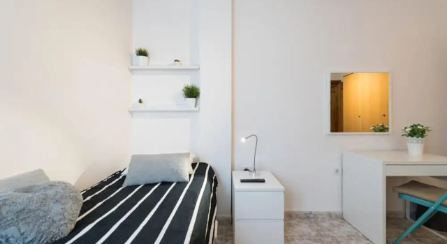 #3 Private Room Renovated Apt Habi, Забронировать Отель Отели Лас-Пальмас-де-Гран-Канария 3 звезды, рядом с Театр Cuyas, 3*