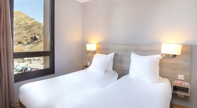 Семейные апартаменты c 1 комнатой с балконом SOWELL RESIDENCES New Chastillon