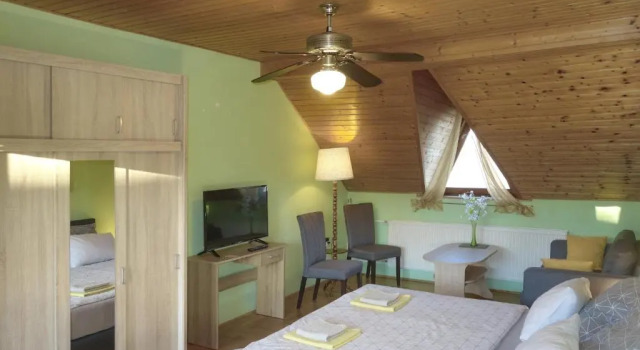 Апартаменты с балконом Tolena Heviz Apartments