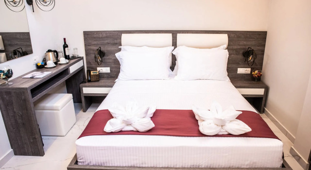 Трёхместный номер Мансарда Lagaria Hotel