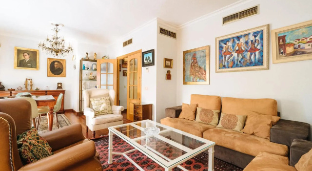 acogedor piso con parking santa justa