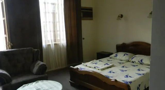 Guto Hotel, Забронировать Отель Тбилиси Регион Тбилиси, рядом с Концертный зал Тбилиси