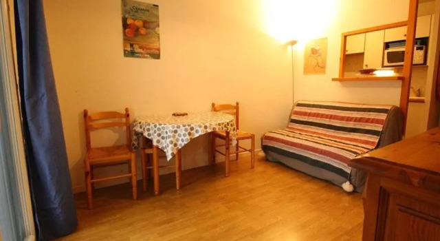 Appartement Bagnères-de-Luchon, 2 pièces, 4 personnes - FR-1-313-166