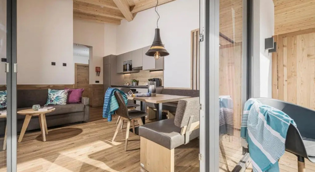 Апартаменты с балконом Mos Apartments