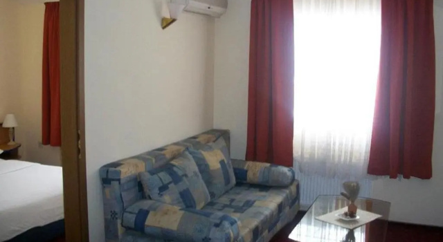 Люкс Hotel Galerija