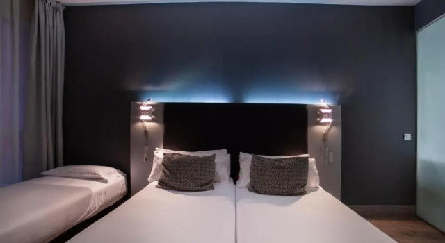 Трёхместный номер Petit Palace Plaza España