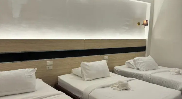 H Mansion Hotel, Book Hotel City of Tandag Filippinerne
